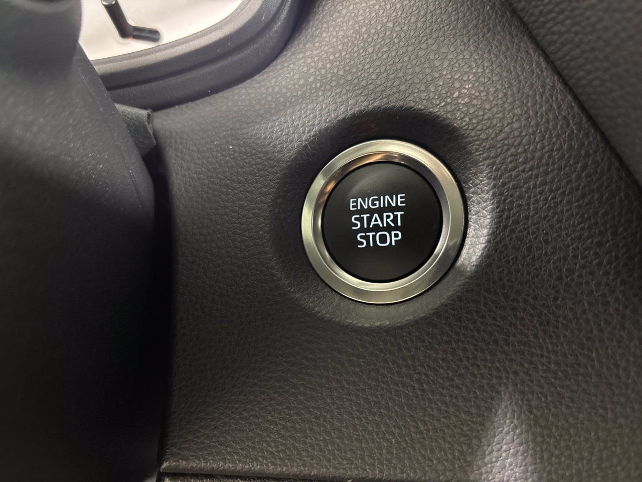 Used 2026 Toyota Corolla SE FWD image 16