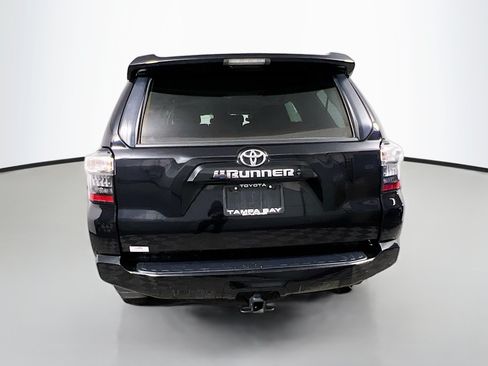 Used 2024 Toyota 4Runner SR5 AWD/4WD image 6