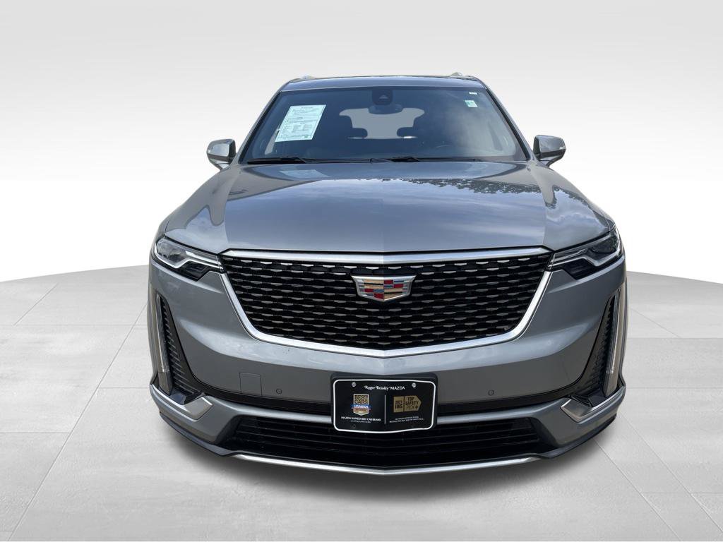 Used 2024 Cadillac XT6 Premium Luxury FWD image 2