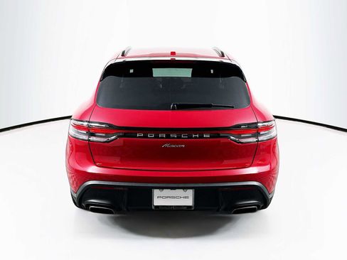 Certified 2026 Porsche Macan image 10