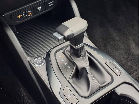 New 2025 Kia K4 LXS FWD image 6