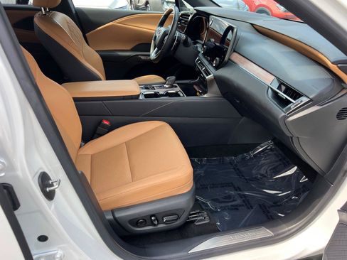 Certified 2025 Lexus RX 350 Premium w/ Accessory Package (Z1) FWD image 13