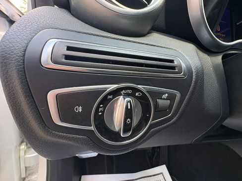 Used 2017 Mercedes-Benz C 300 4MATIC Sedan image 28