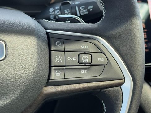 New 2026 Jeep Grand Cherokee Altitude AWD/4WD image 14