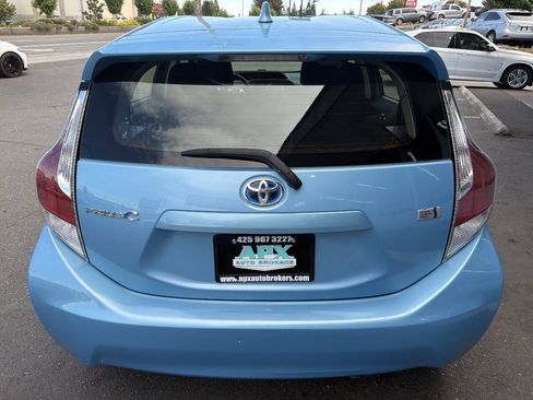 Used 2015 Toyota Prius C Two FWD image 5