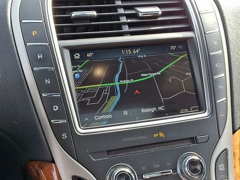 Used 2020 Lincoln Nautilus Reserve w/ Equipment Group 202A image 21