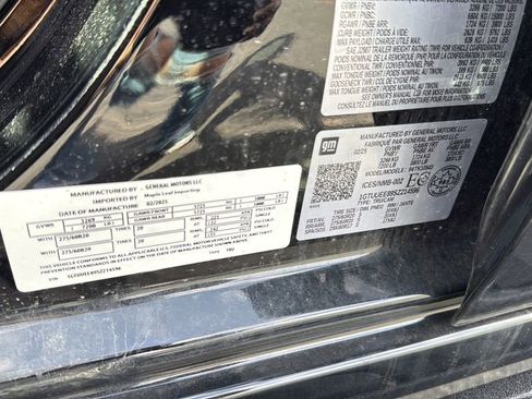 Used 2025 GMC Sierra 1500 AT4 w/ AT4 Premium Package AWD/4WD image 38