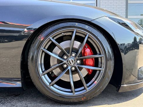 Used 2024 Nissan Z Performance w/ Floor Mat Package RWD image 12
