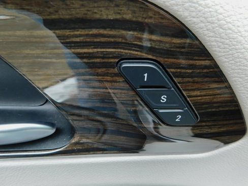 Used 2023 Chrysler Pacifica Limited image 31