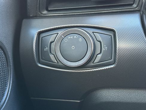 Used 2019 Ford Mustang Shelby GT350 w/ Technology Package image 38