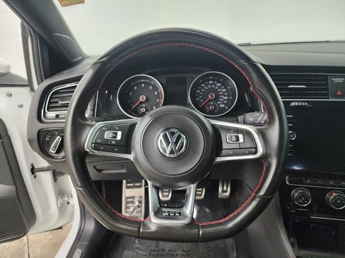 Used 2020 Volkswagen GTI SE FWD image 13