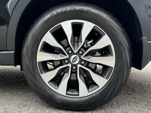 Used 2025 Subaru Outback Limited image 11