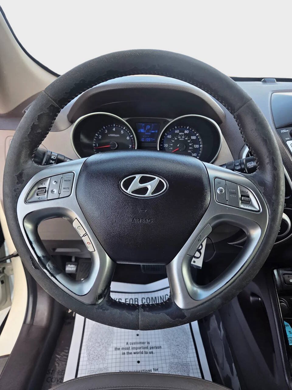 Used 2011 Hyundai Tucson Limited w/ Premium Pkg 3 FWD image 8