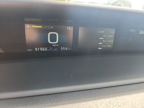 Used 2021 Toyota Prius LE image 12