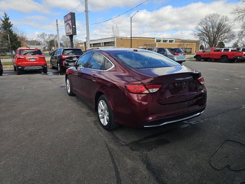 Used 2016 Chrysler 200 Limited FWD image 8