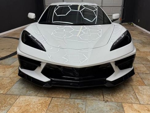 Used 2021 Chevrolet Corvette Stingray Preferred Cpe RWD image 2