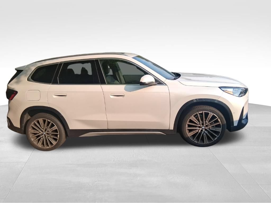 Used 2025 BMW X1 xDrive28i w/ Technology Package AWD/4WD image 10