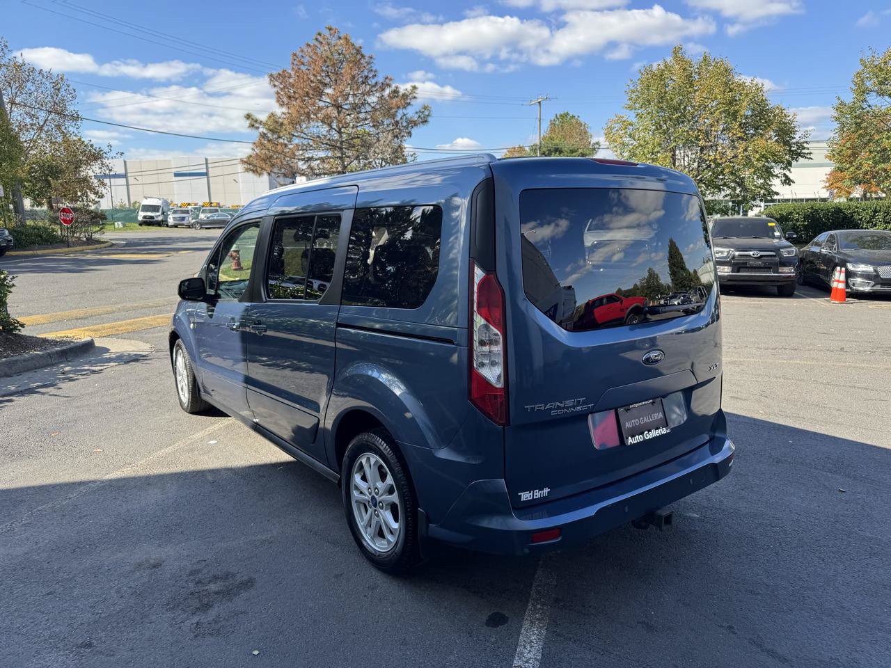 Used 2020 Ford Transit Connect XLT w/ Trailer Tow Package FWD image 7
