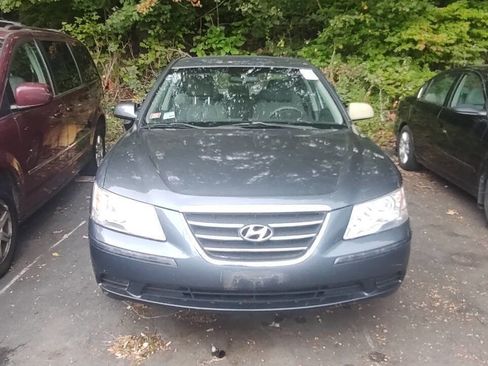 Used 2010 Hyundai Sonata GLS image 2
