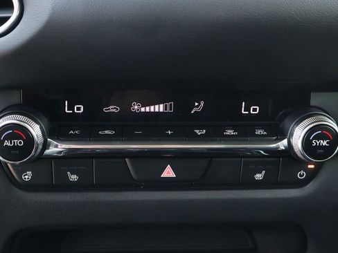 Used 2025 MAZDA CX-30 2.5 Turbo w/ Premium Package image 33