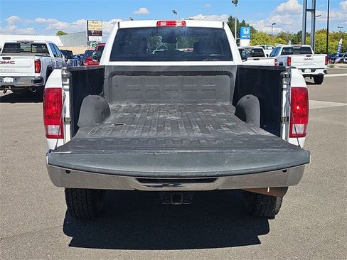 Used 2016 RAM 3500 Tradesman w/ Chrome Appearance Group image 23