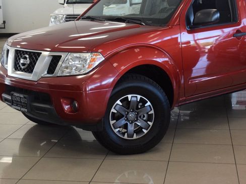 Used 2015 Nissan Frontier Desert Runner RWD image 13