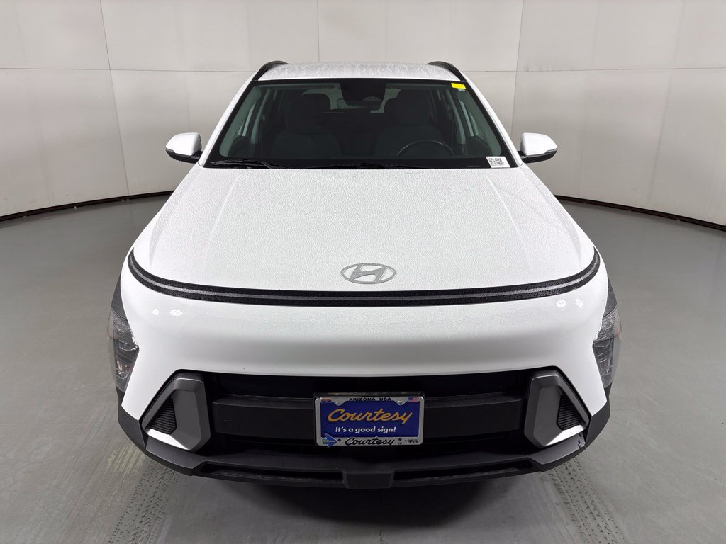 Used 2025 Hyundai Kona SEL FWD image 3