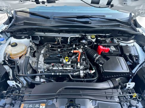 Used 2022 Ford Escape SE w/ SE Sport Appearance Package image 32