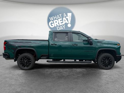 Used 2026 Chevrolet Silverado 2500 LT w/ Trail Boss Package AWD/4WD image 2