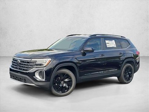 Used 2026 Volkswagen Atlas SE FWD image 1