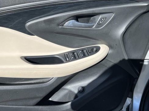 Used 2017 Buick Envision Preferred FWD image 17
