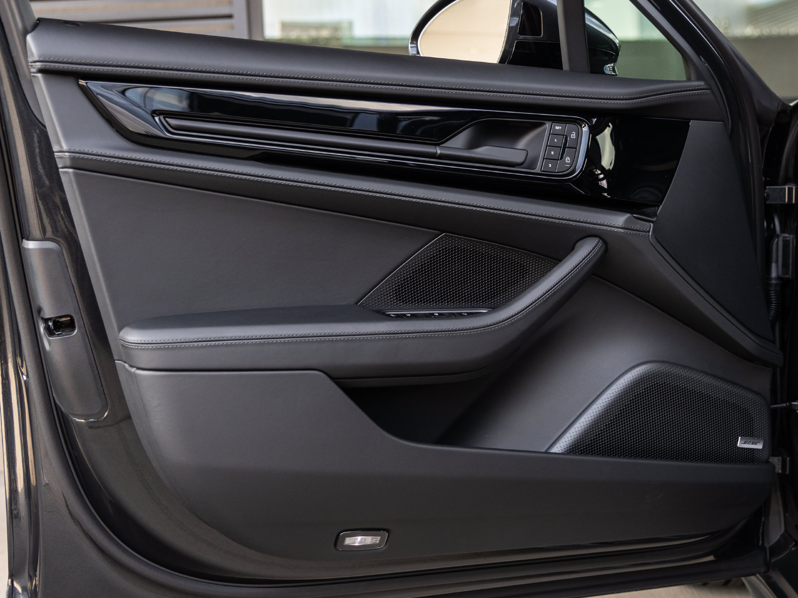 New 2026 Porsche Panamera 4 AWD/4WD image 23