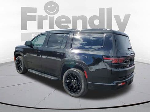 Used 2025 Jeep Wagoneer Series II w/ Premium Group I image 3