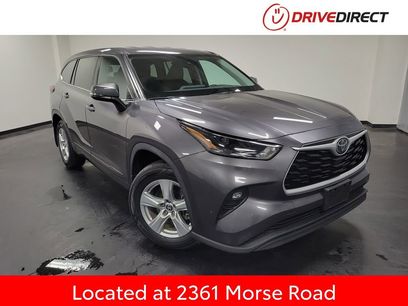 Used 2022 Toyota Highlander LE