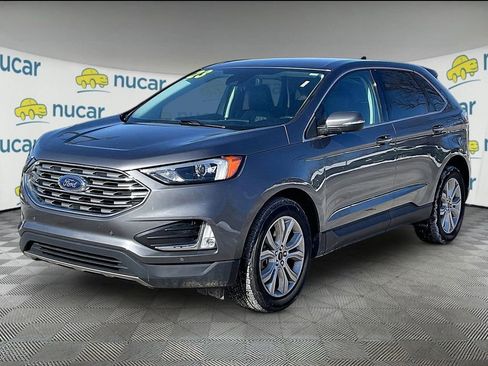 Used 2023 Ford Edge Titanium image 3