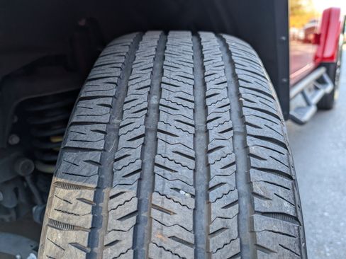 Used 2024 Jeep Wrangler Sahara w/ Technology Group image 35