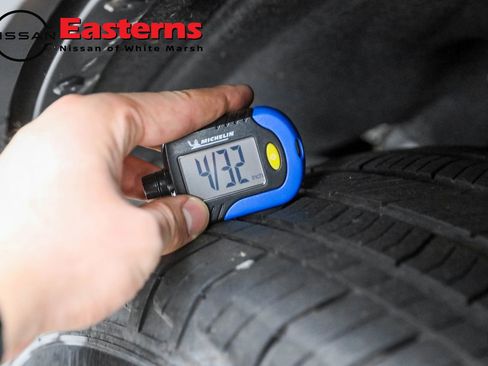 Used 2024 Jeep Grand Cherokee L Laredo image 25