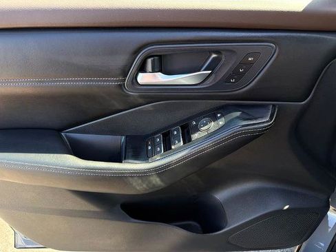Certified 2023 Nissan Rogue SL w/ SL Premium Package FWD image 21