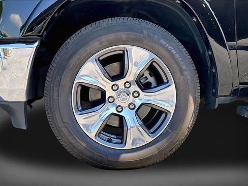 Used 2022 RAM 1500 Laramie AWD/4WD image 31