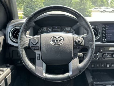 Used 2023 Toyota Tacoma TRD Off-Road w/ Technology Package AWD/4WD image 7