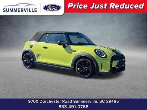 Used 2022 MINI Cooper S image 1