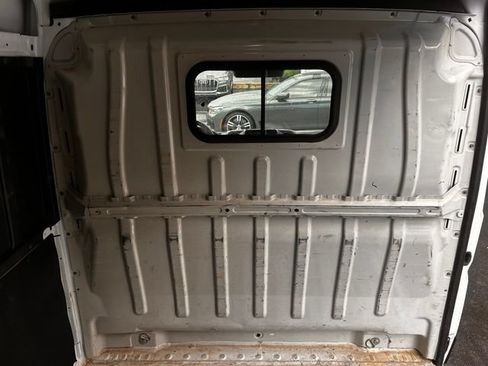 Used 2025 RAM ProMaster 2500 w/ Convenience Group FWD image 13