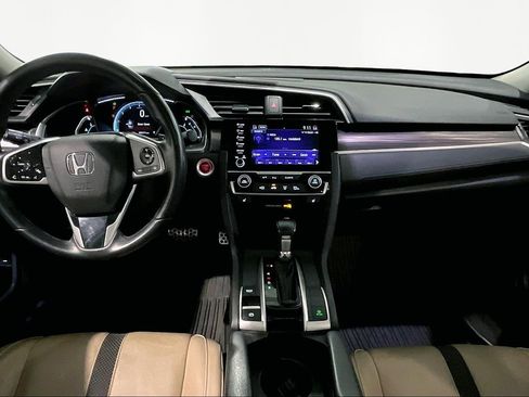 Used 2019 Honda Civic Touring image 7