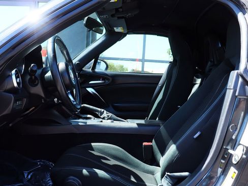 Used 2018 FIAT 124 Spider Classica w/ Technology Group image 33