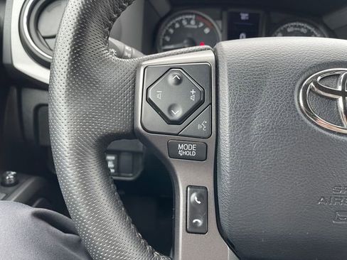 Used 2023 Toyota Tacoma TRD Off-Road AWD/4WD image 25