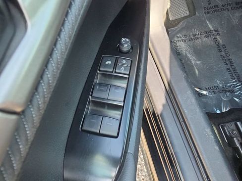 Used 2025 Toyota Camry SE FWD image 14