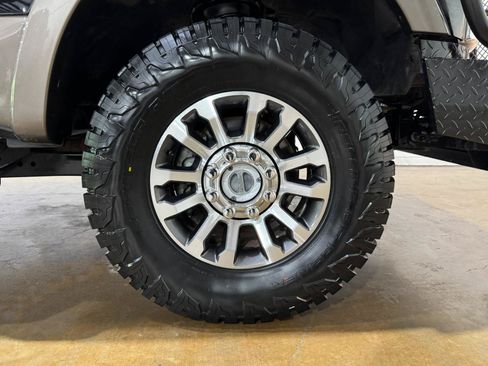 Used 2022 Ford F350 Lariat w/ Lariat Value Package AWD/4WD image 58