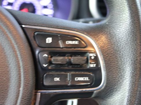 Used 2018 Kia Sportage LX AWD/4WD image 17
