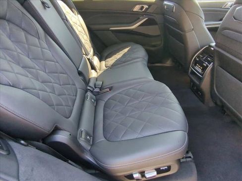 Used 2024 BMW X7 xDrive40i AWD/4WD image 19