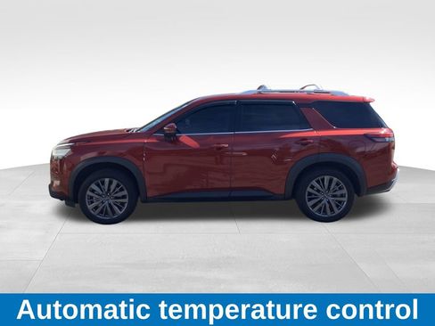 Used 2022 Nissan Pathfinder SL w/ SL Premium Package image 5